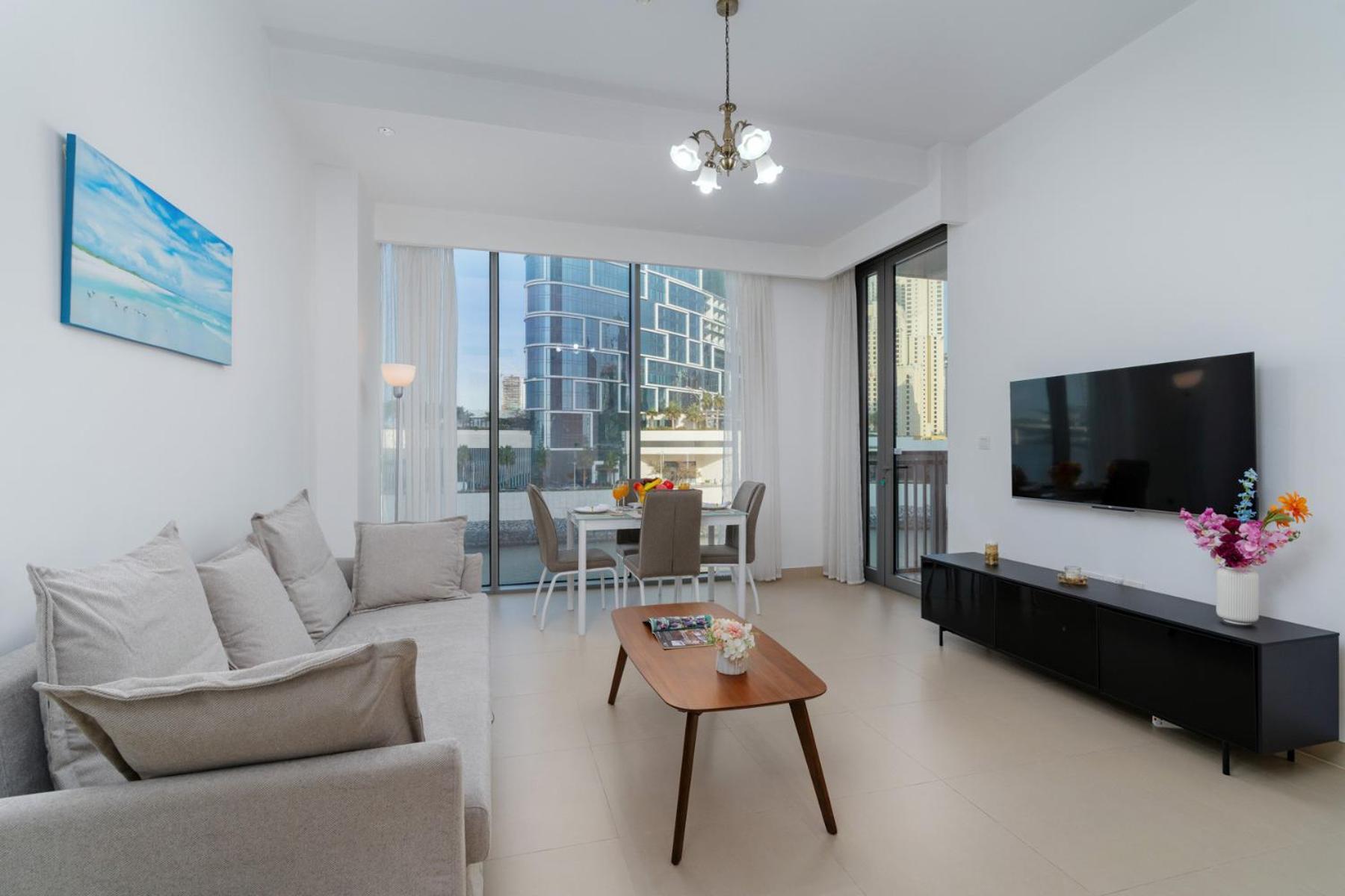 Serene - Bright One Bed - Seaview Apartment Dubai